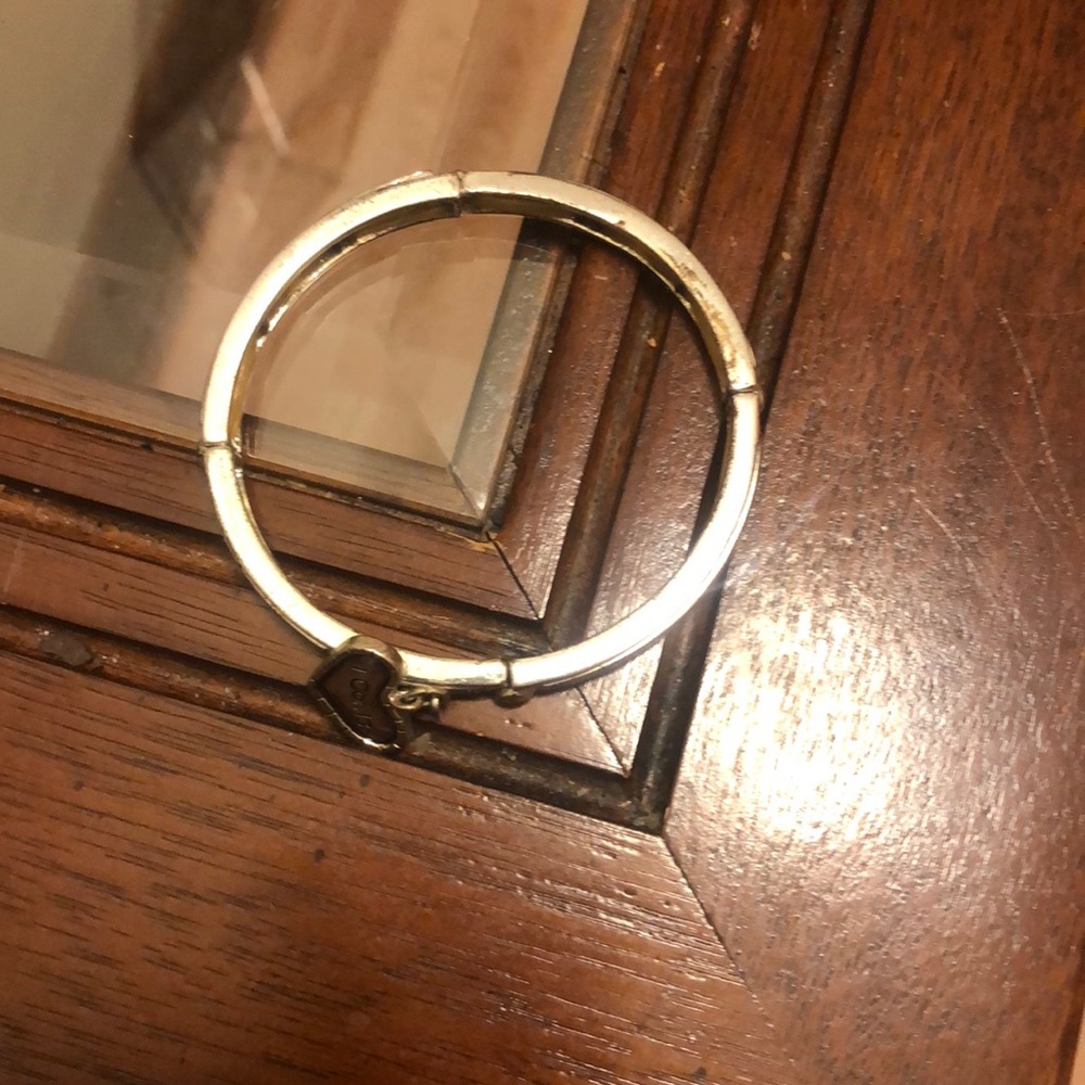 Women preowned Silver Heart Bracelet